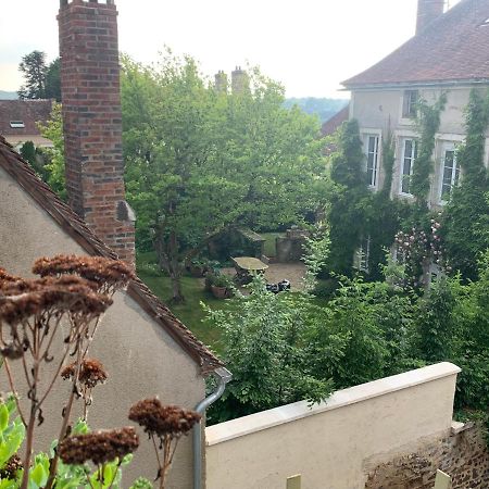 Le Nid Perche Bed & Breakfast Saint-Sauveur-en-Puisaye Exterior foto